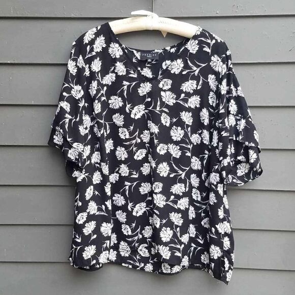 Premise Tops - Premise Woman Black White Floral V Neck Blouse Bell Sleeves size 1X